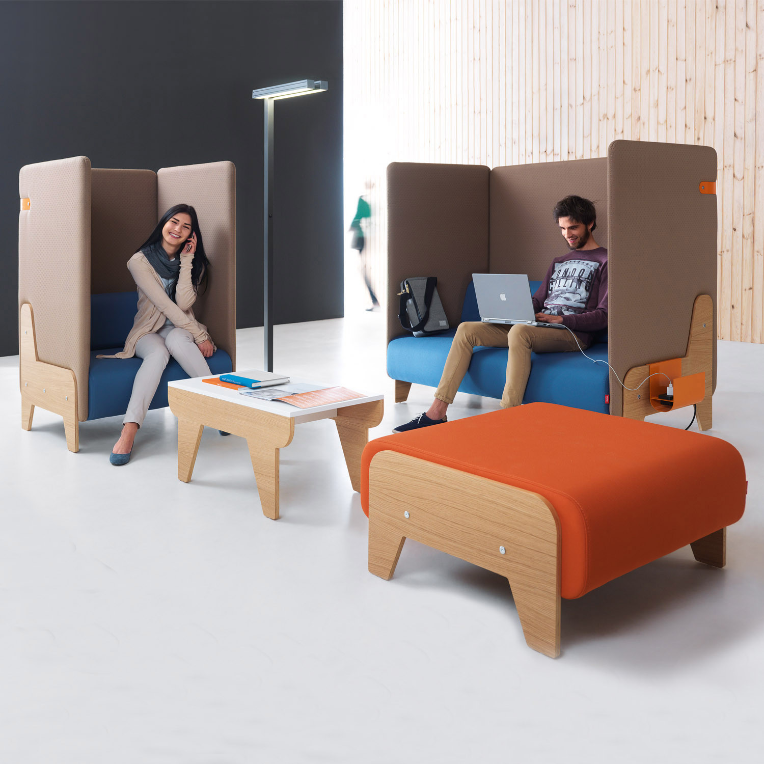 Chillout High Back Sofa for Agile Working
