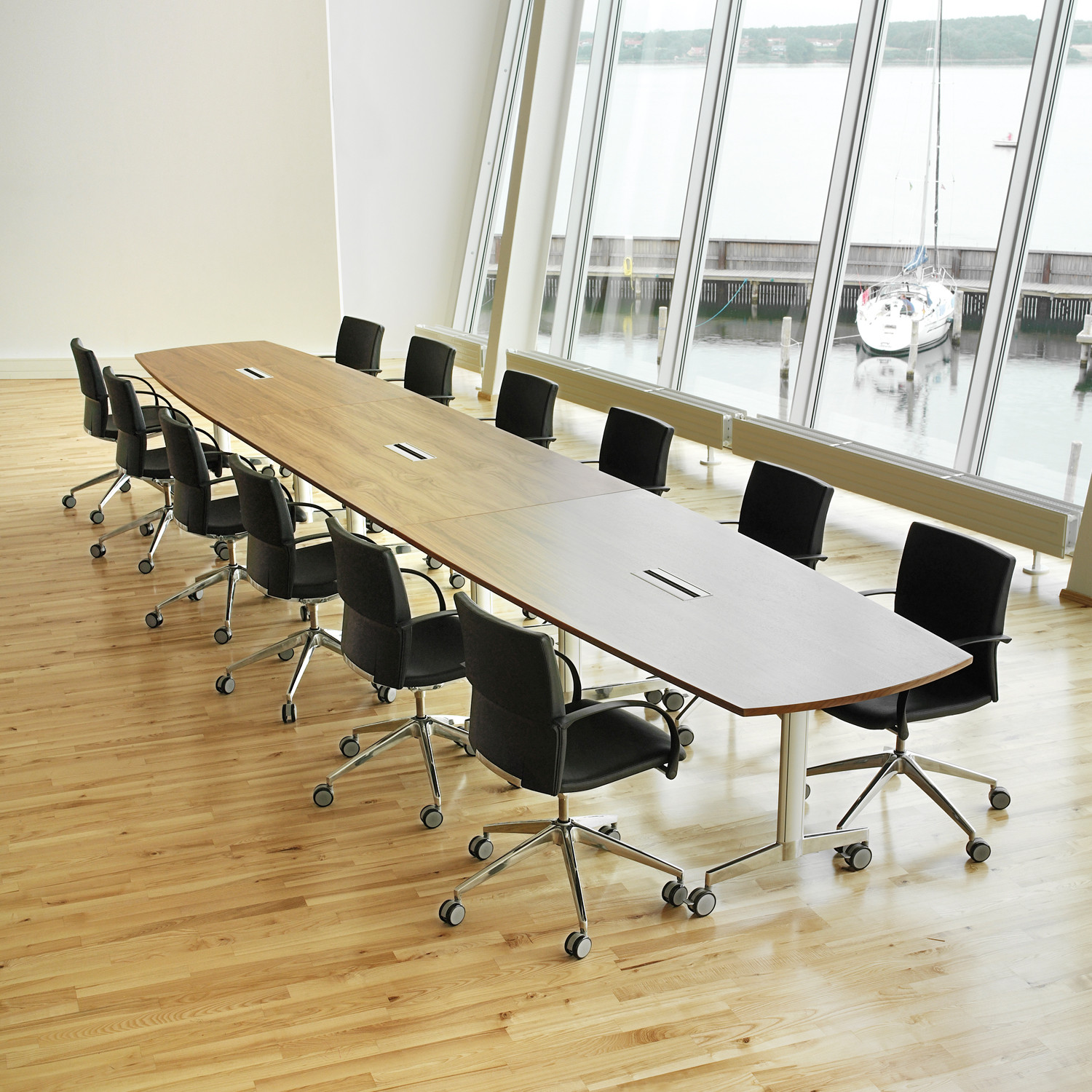 Moveo Training Tables by Howe