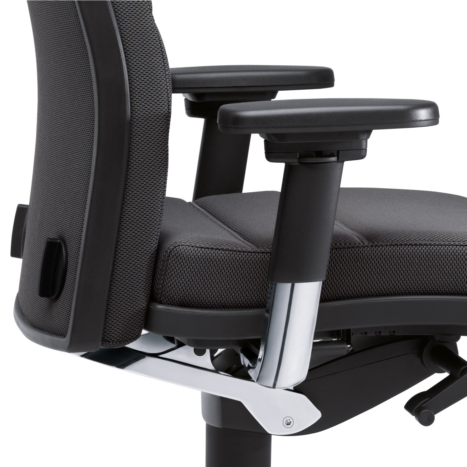 Mr. 24 Executive Seating with Adjustable Armrests