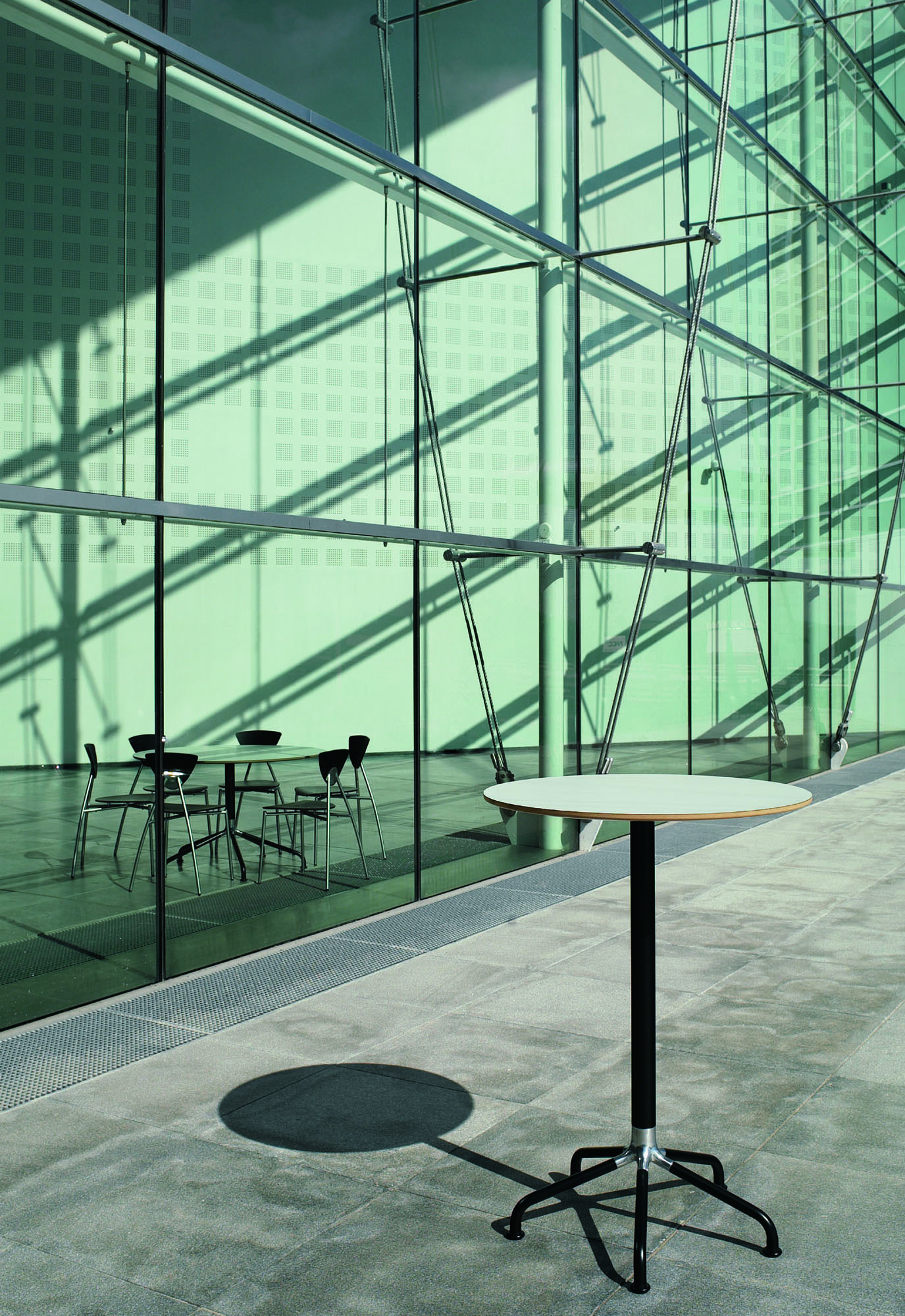 Ono Break Out Tables