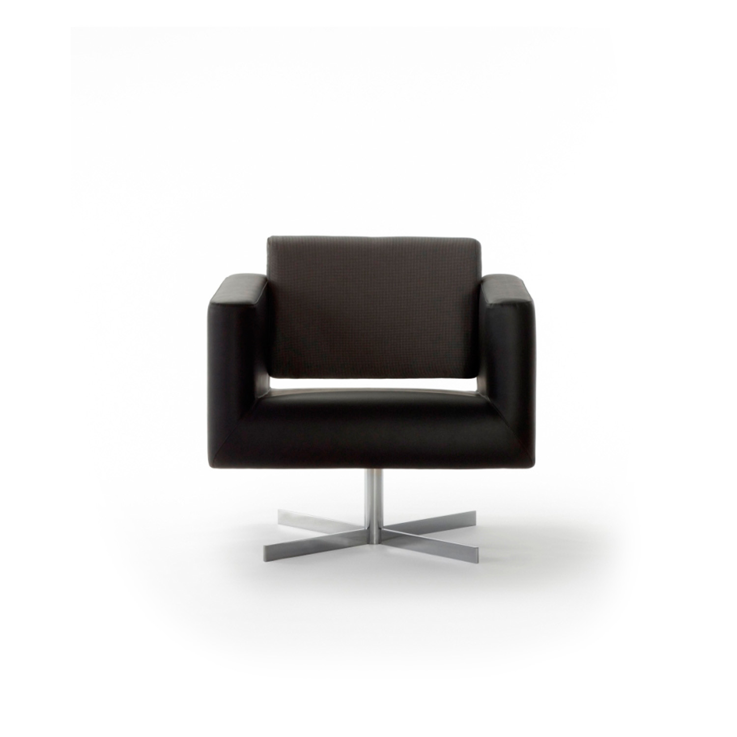 Orbis Armchair with 4-Star Base by Connection