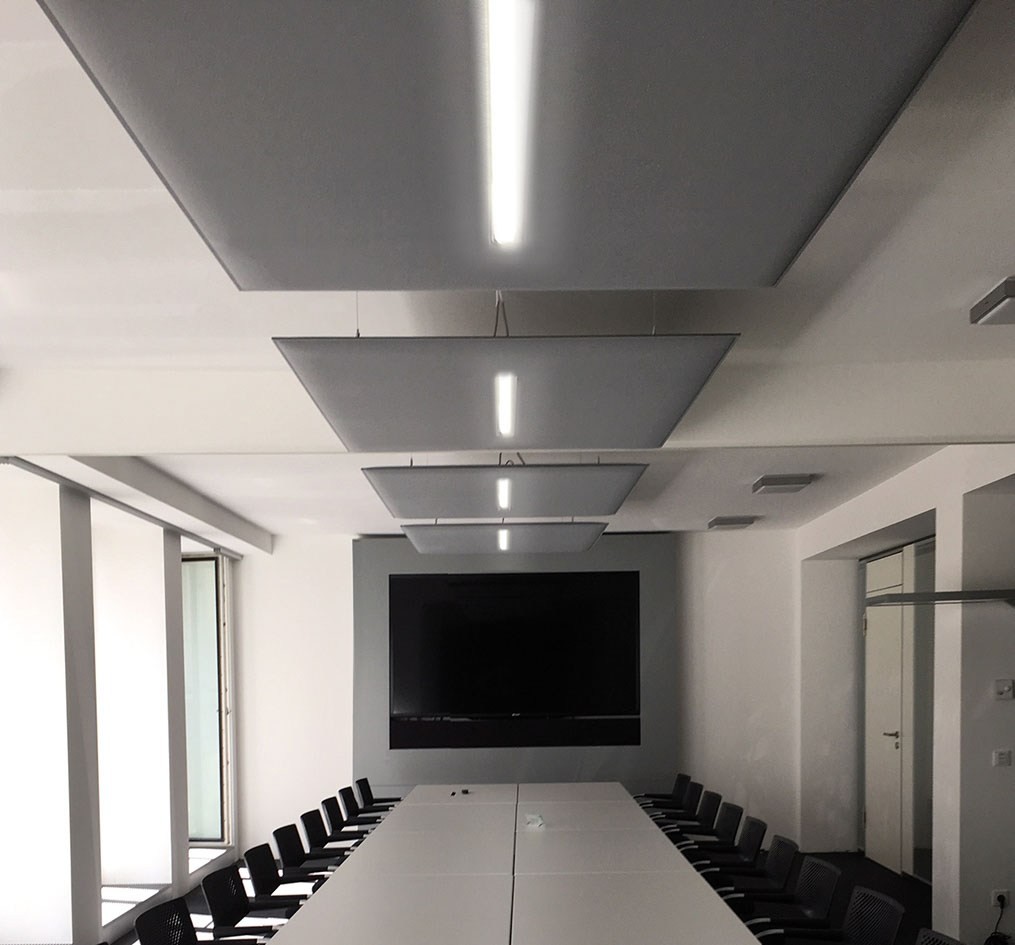 Oversize Lux acoustic light panel by Caimi, view 4