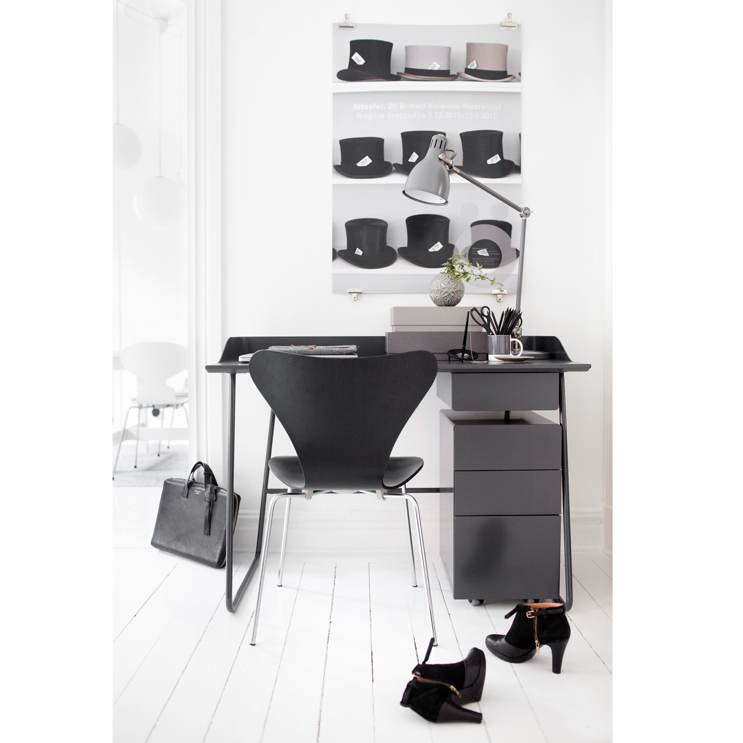 Overtime Desk