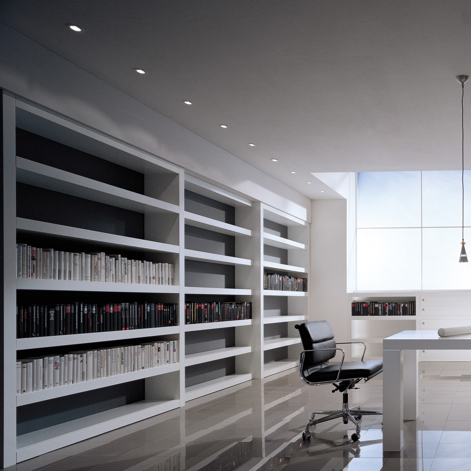 Custom Made Bibliothek No5