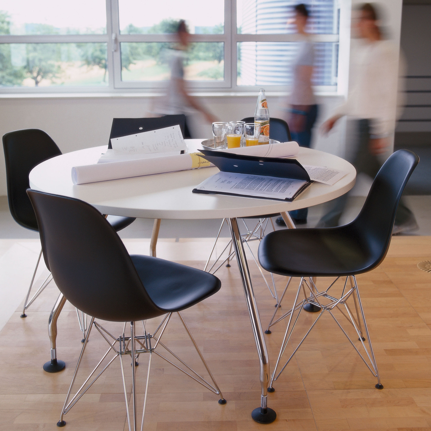 Eames Plastic Side Chairs DSR