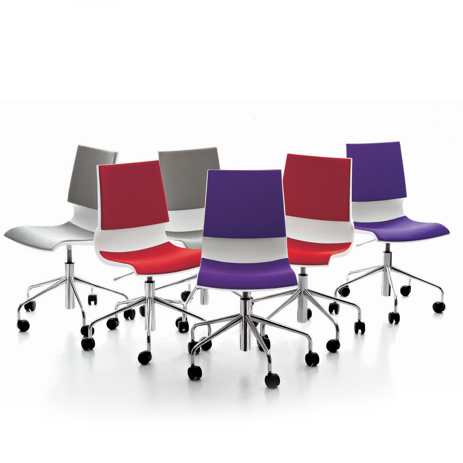 Ricciolina Chairs on Castors