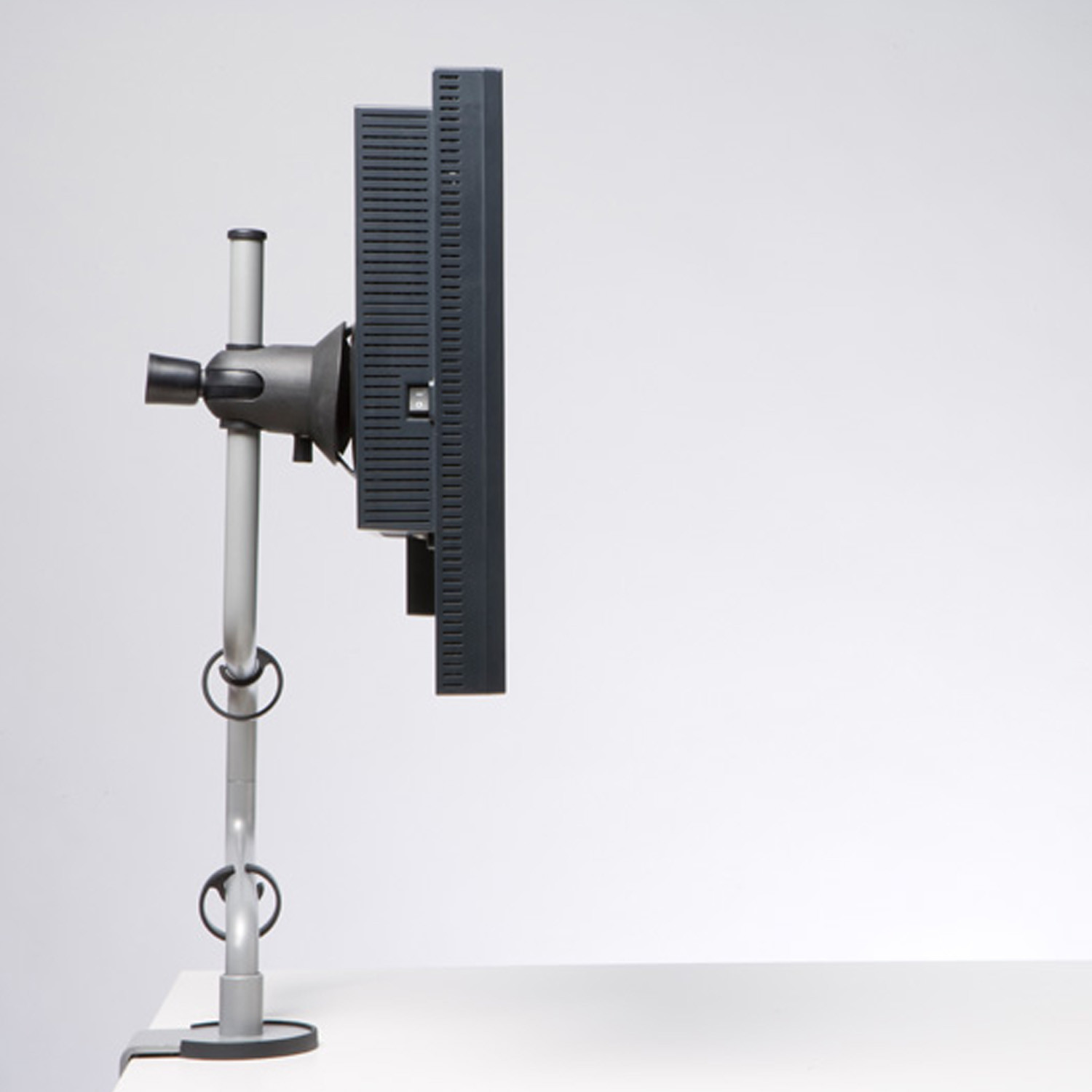Rodney Monitor Arm by CBS
