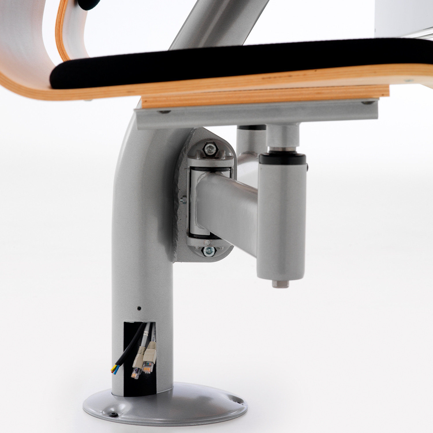 Thesi Lecture Seating power cables system