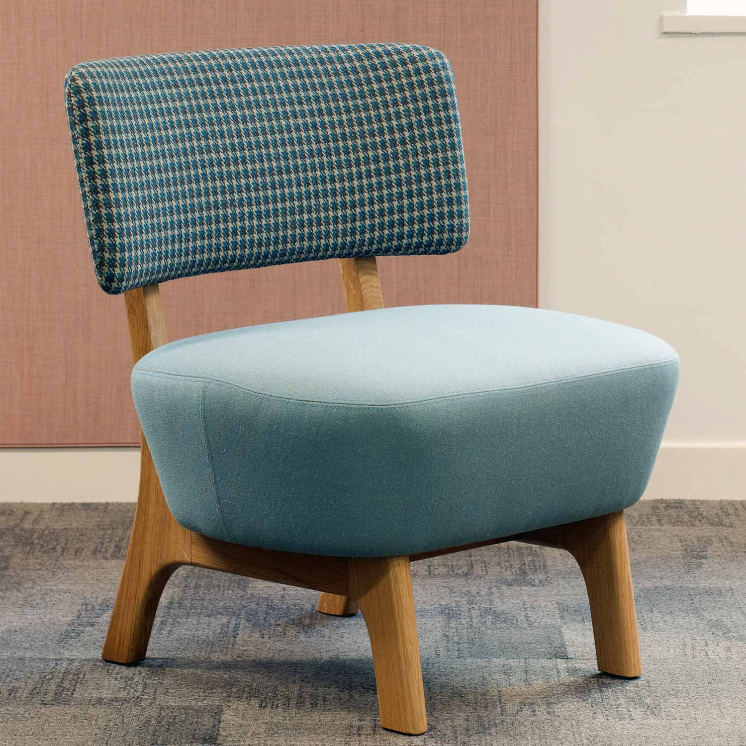 Tope Armchair Front View