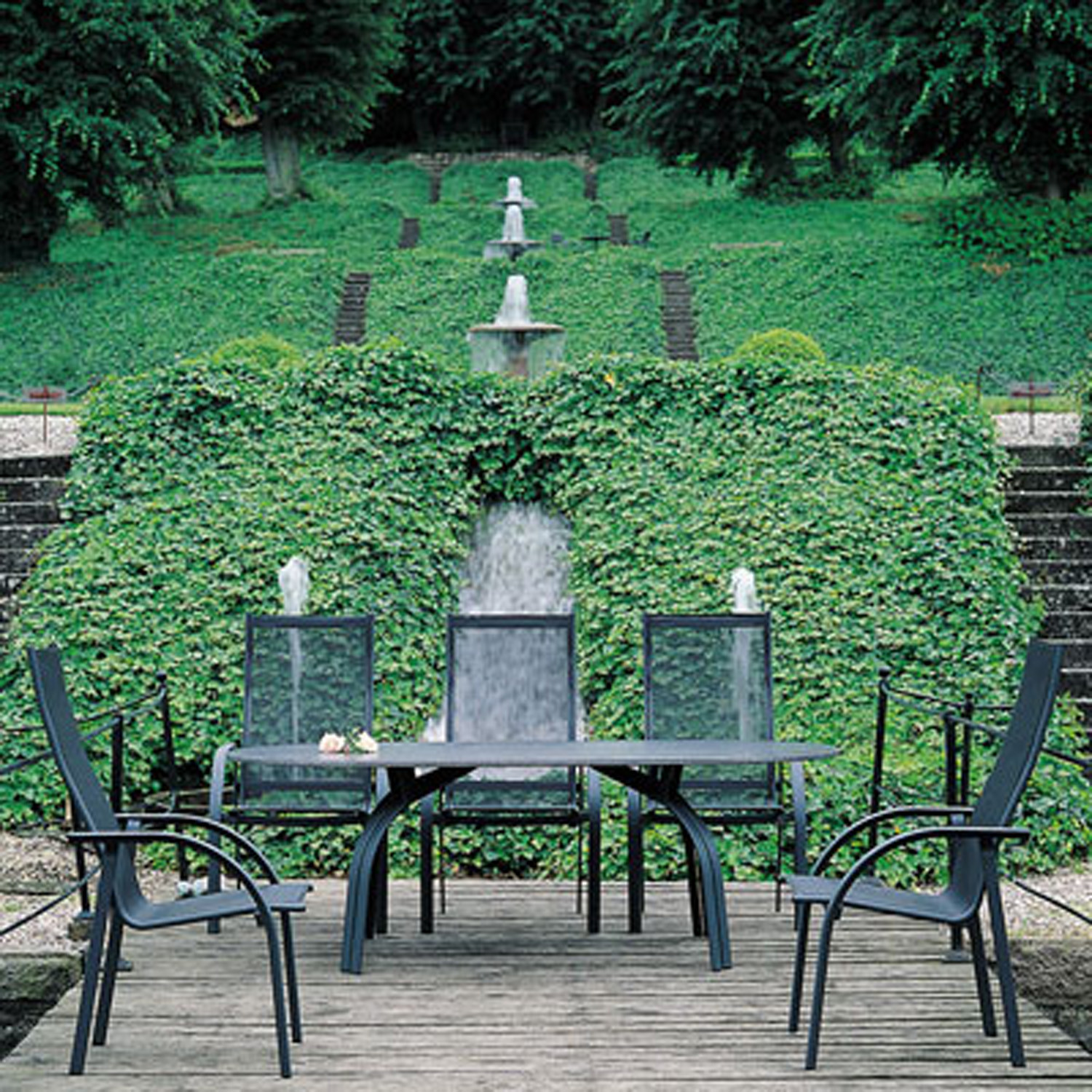 Triline Table Outside