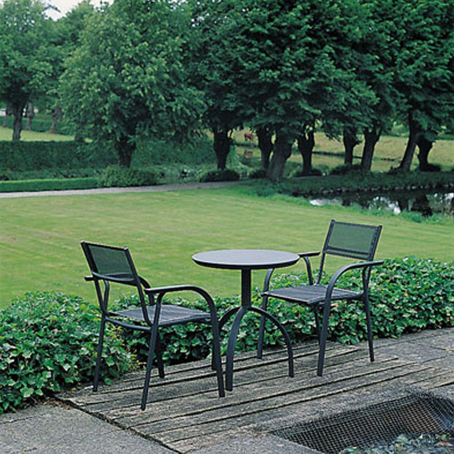 Triline Table and Chairs